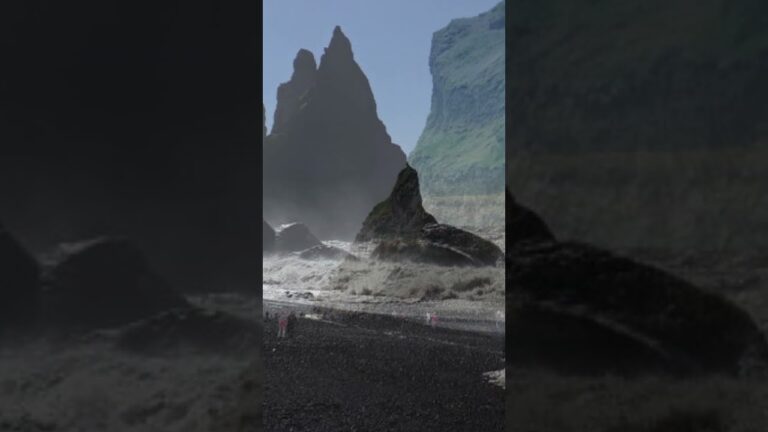 Descubre el misterio de la formación de la arena negra en las playas islandesas