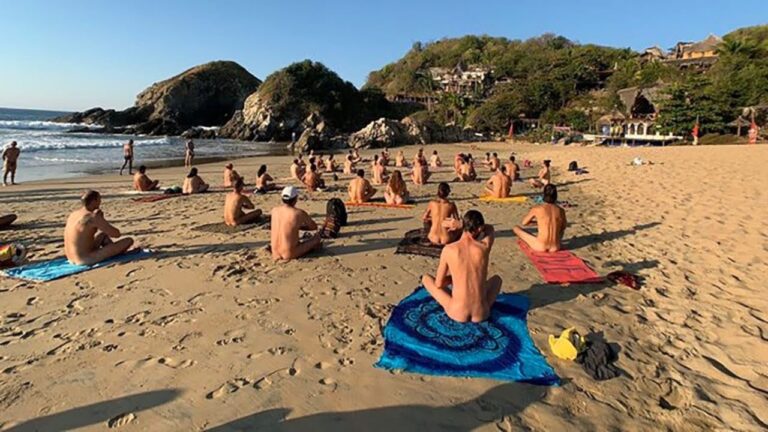 Descubre las playas nudistas m&aacute;s populares para disfrutar al natural