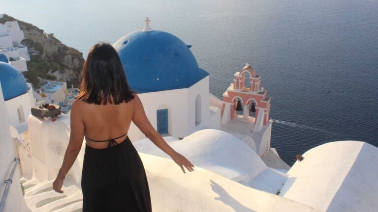 Descubre las playas de ensue&ntilde;o en Santorini: un para&iacute;so terrenal