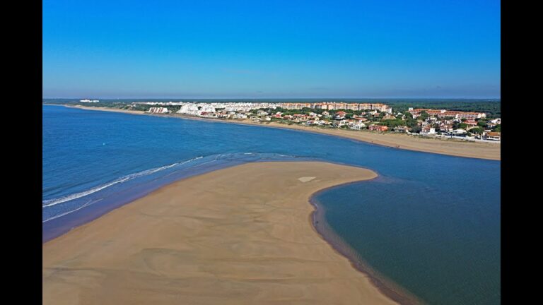 Descubre las playas de Huelva con servicios para familias