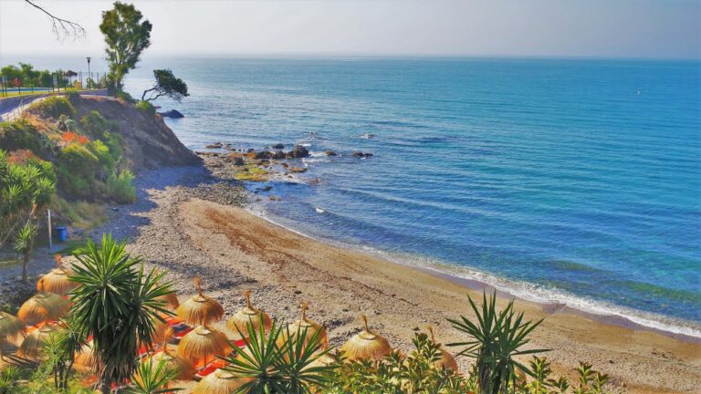 Maravíllate en Málaga: las playas perfectas para el snorkel