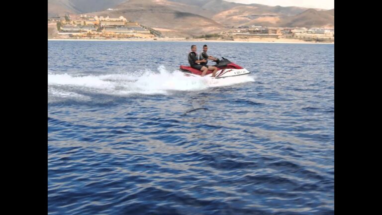 Descubre las increíbles actividades acuáticas en Costa Calma