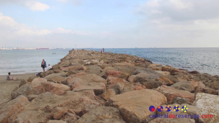 Descubre en Pineda de Mar las playas m&aacute;s espectaculares