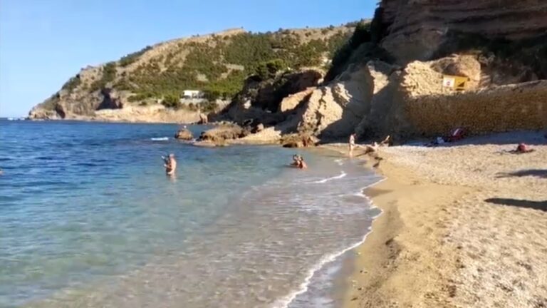 Descubre las impresionantes playas de Alfaz del Pi: &iexcl;El para&iacute;so mediterr&aacute;neo!