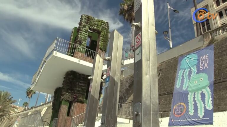 Descubre las duchas en las playas de Barcelona: ¡La clave para refrescarte al máximo!