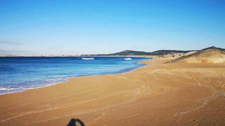 Descubre las paradis&iacute;acas playas de Agui&ntilde;o: &iexcl;una joya costera!