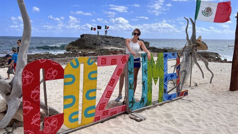 Descubre la magia de la arena blanca en las playas de Cozumel