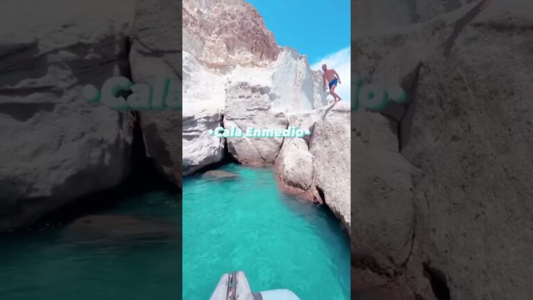 Descubre la deslumbrante belleza natural en las playas de Almería