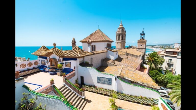 Descubre los rincones de ensueño en Sitges: un paraíso costero