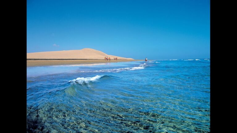 Descubre los secretos de los barrancos en las playas: ¡Un paraíso oculto!