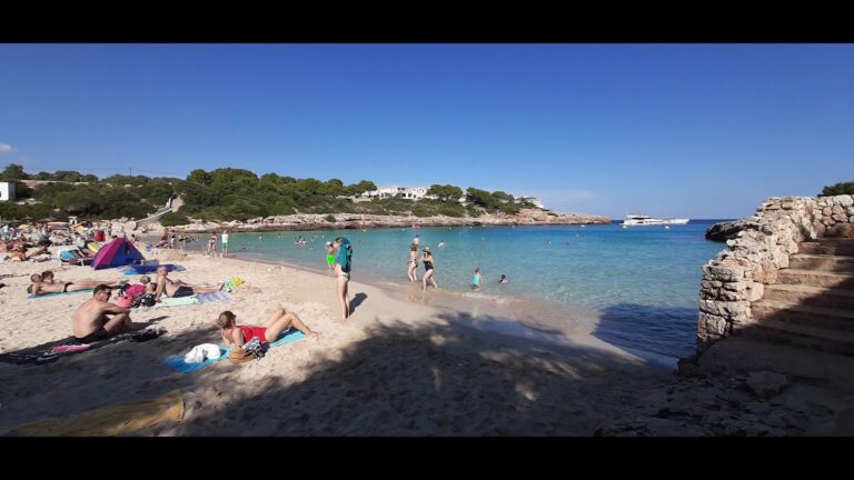 Descubre las Mejores Playas de Portocolom para un Verano Inolvidable