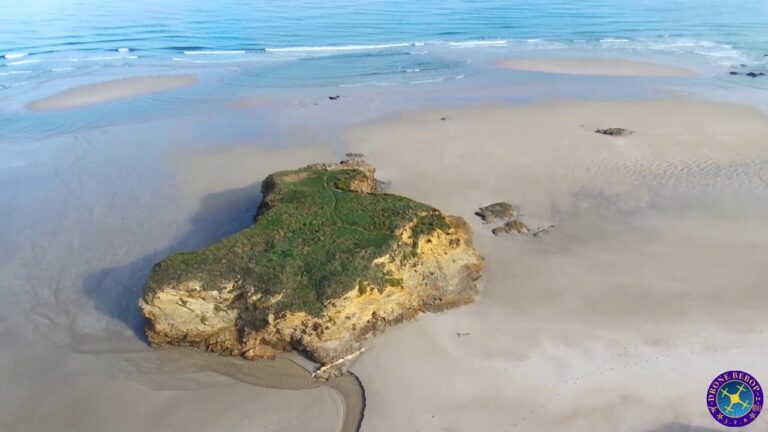 Descubre las paradisíacas playas de Barreiros: ¡un paraíso costero imperdible!