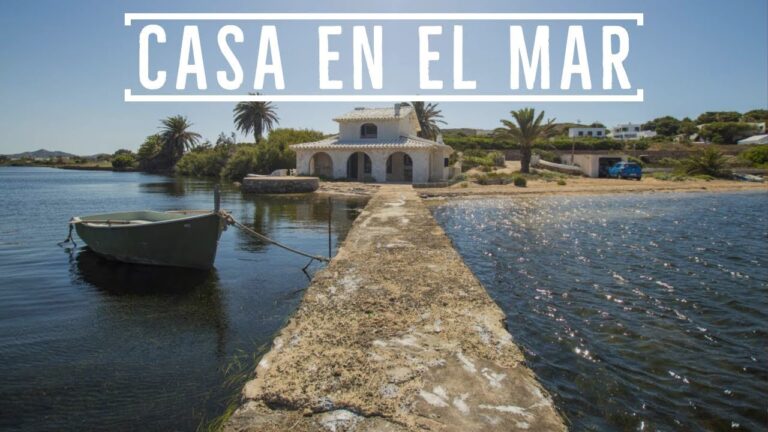 Descubre las Playas de ensue&ntilde;o en la costa de Fornells: Un para&iacute;so terrenal