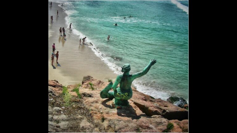 Descubre las mejores webcams en las playas de Galicia para disfrutar del verano