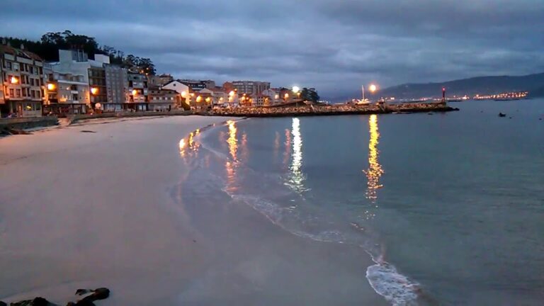 Descubre las paradisíacas playas en Raxo: ¡El destino perfecto para relajarse!