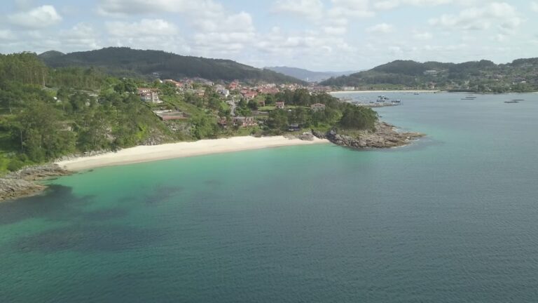 Descubre las impresionantes playas en Aldán