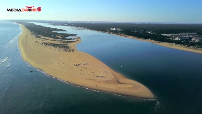 Descubre el paraíso playero de Roche Conil: una joya del mar