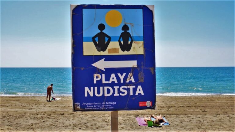 Descubre la Guía Definitiva para Disfrutar de las Playas Nudistas de Nerja