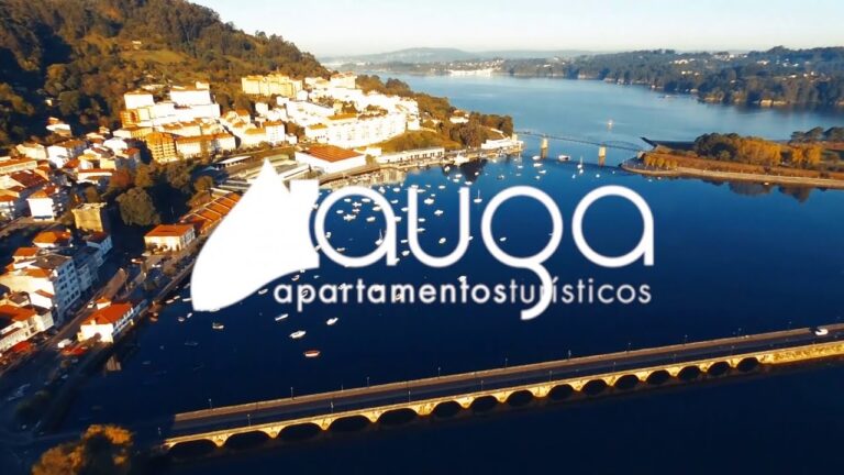 Descubre las mejores playas para deportes acu&aacute;ticos en Galicia