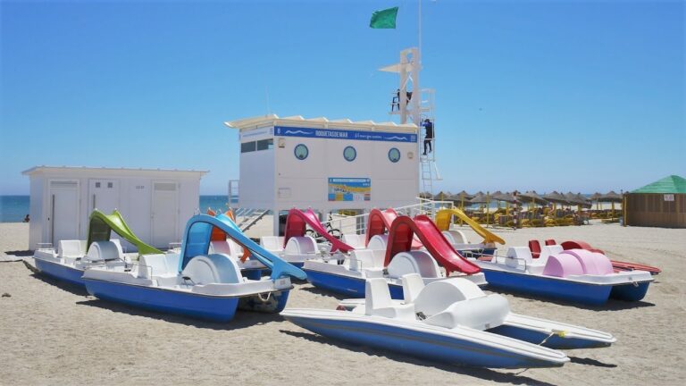 Descubre las Mejores Playas de Roquetas de Mar: Opiniones Exclusivas