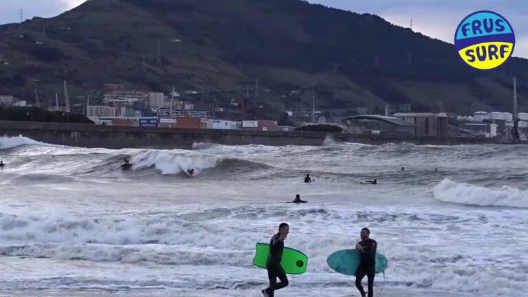 Descubre la temperatura del agua en las playas de Bizkaia en tiempo real